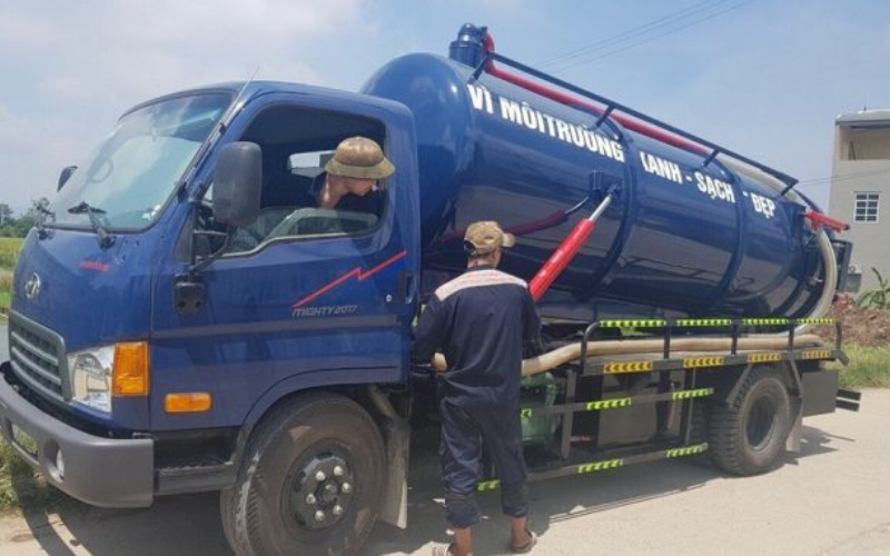 Hút hầm cầu phường Trần Quang Diệu